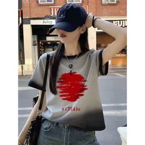 胖mm大码显瘦炸街独特漂亮上衣服