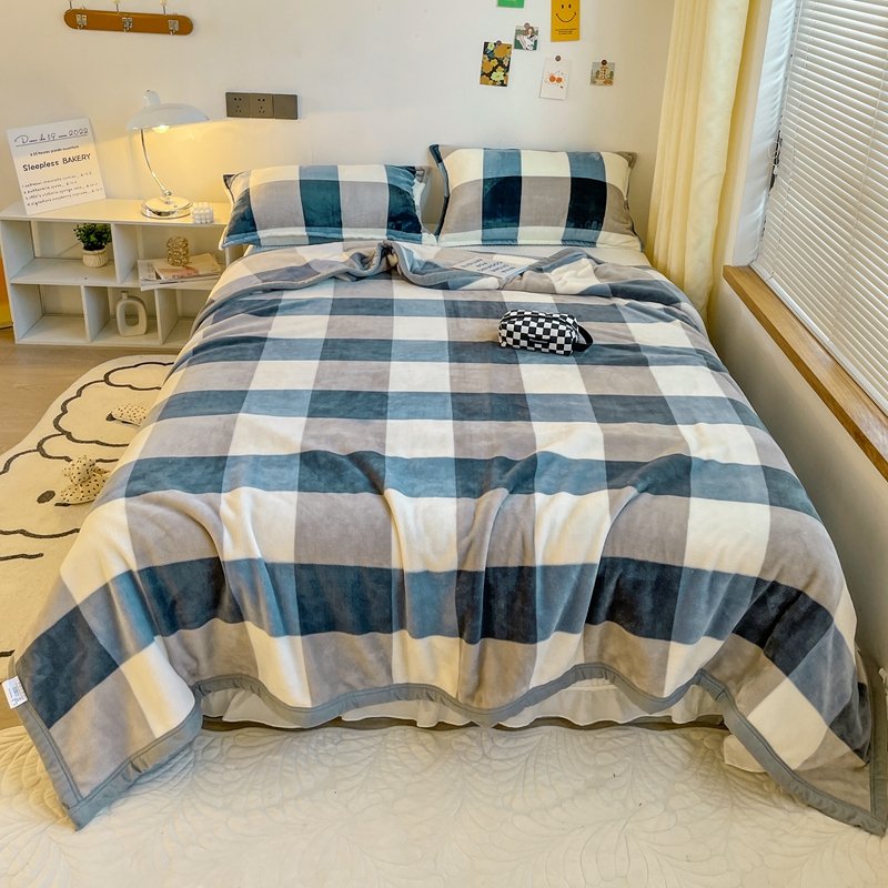 夏季珊瑚绒毛毯午睡办公室披肩薄空调盖毯法兰绒沙发小被子床上用