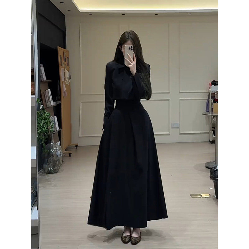法式赫本风黑色长袖连衣裙子女2025秋冬季新款高级感西装套装长裙