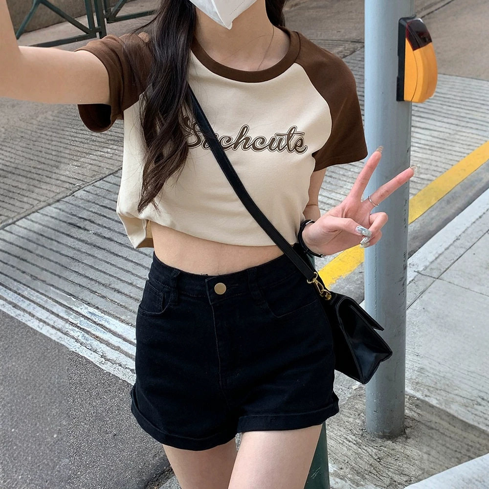 大长腿韩系夏季2026新款高腰显瘦卷边牛仔短裤小众裤子女
