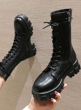 大码女靴41一43马丁靴女英伦风黑色百搭短靴春秋厚底中筒机车靴40