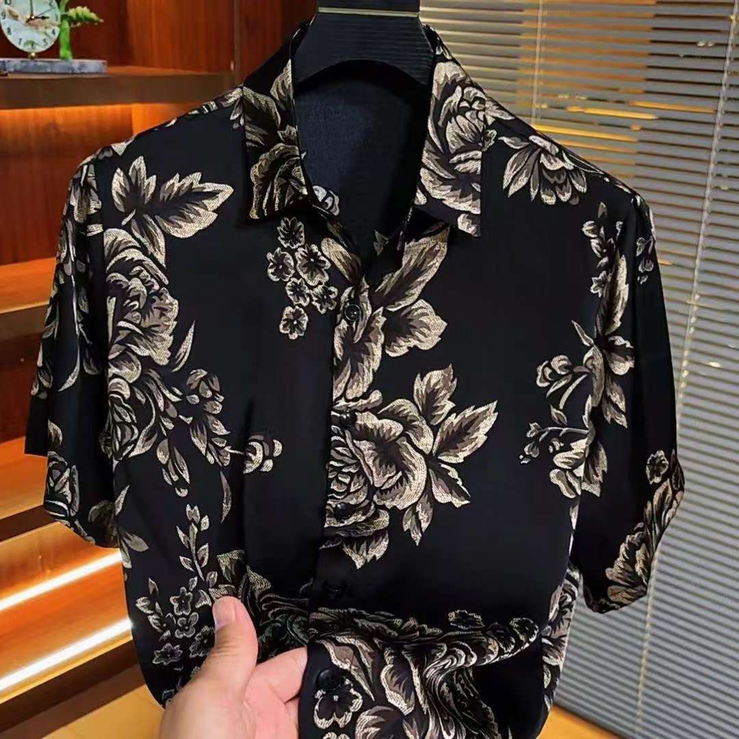 芙霖夏季精品男装店2026新款男士印花港风衬衫时尚休闲短袖衬衣a1