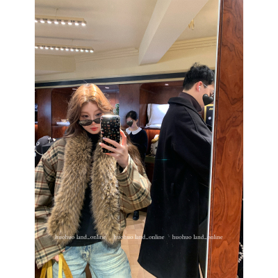 HuoHuo 12/23 20点上新88折【温暖拼图】复古VTG  毛领拼格棉服