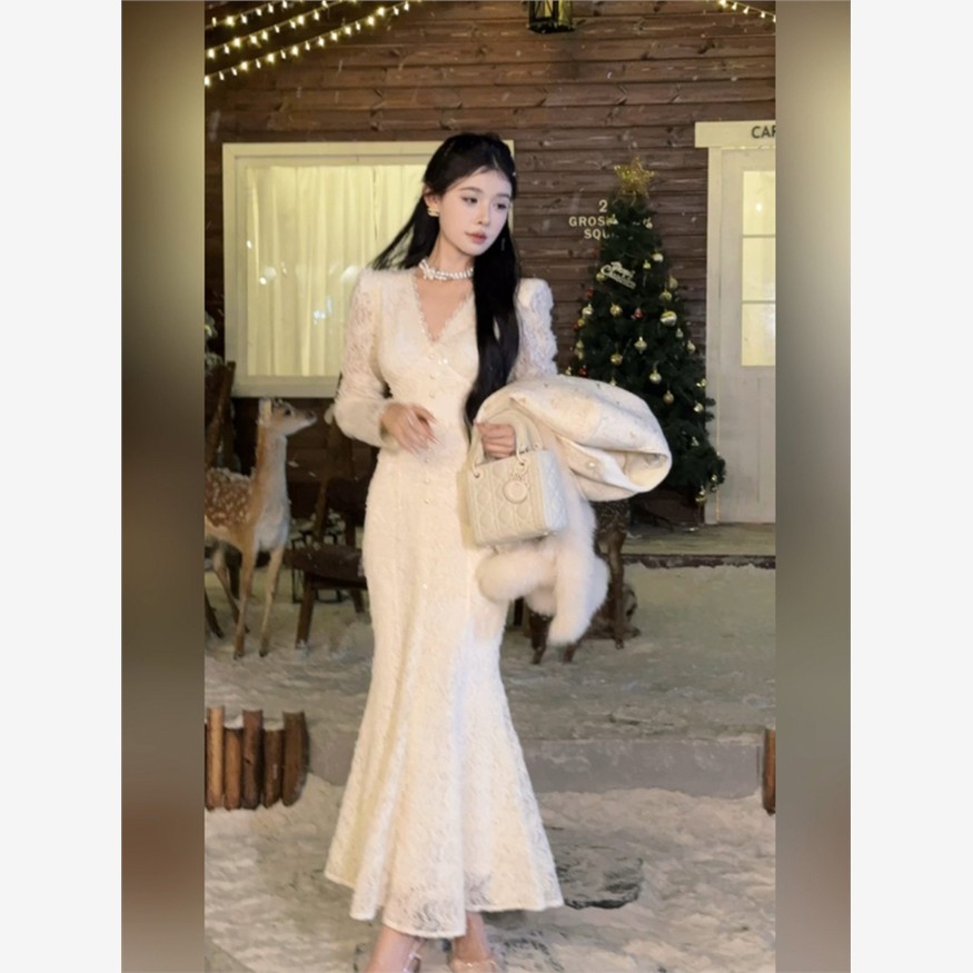 加码法国社会名流v领白色蕾丝连衣裙女性冬季温柔风格束腰鱼尾长