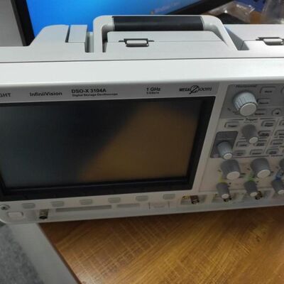 收购二手是德科技DSOX3104A 4 个模拟通道示波器