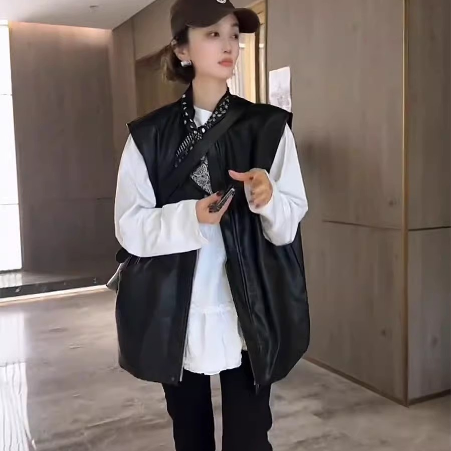 宽松皮衣V领短款马甲背心