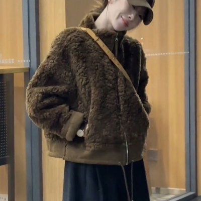 两面穿皮毛一体羊羔毛外套女