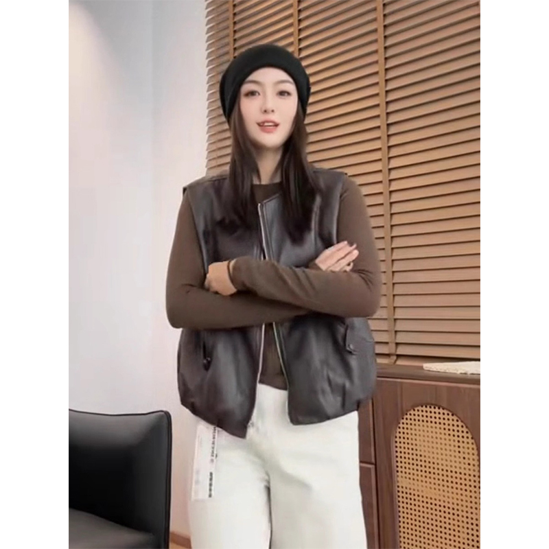 2025秋季新款皮马甲女宽松休闲机车小个子柔软蛋白皮马夹轻奢上衣