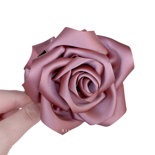 炙热心动！红色玫瑰抓夹！后脑勺发夹高级感鲨鱼夹过年氛围感发抓