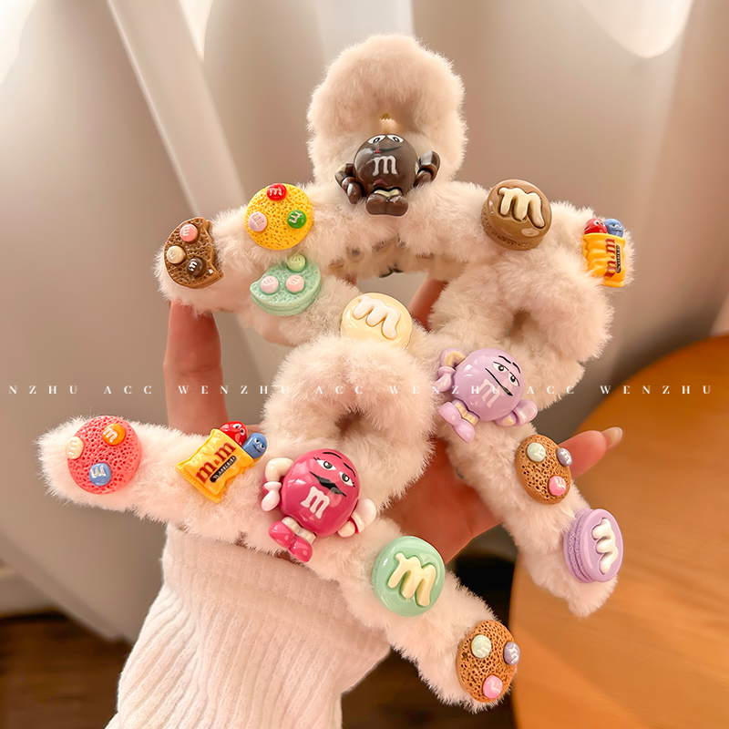 抓夹卡通可爱秋冬毛绒M豆