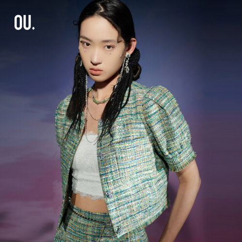 欧点年轻女团风小香风短款外套