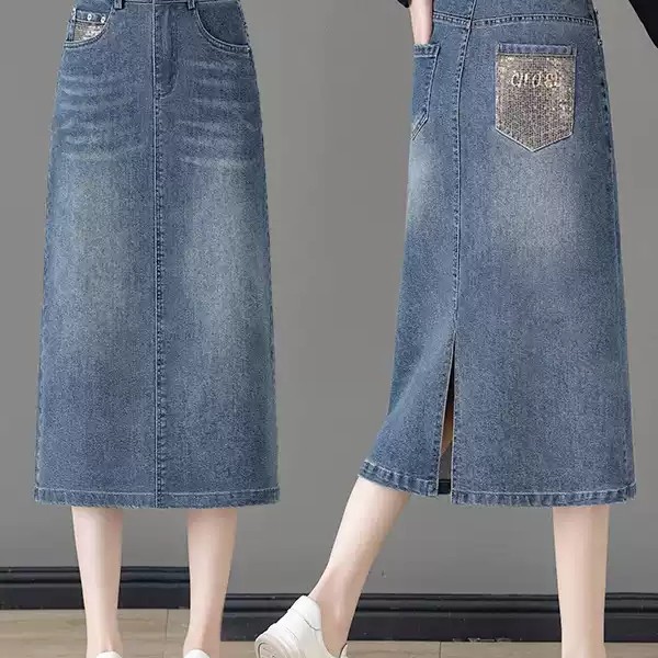 今泽服饰商行的小店刺绣亮片牛仔半身裙女2026新款后开叉一步裙a9