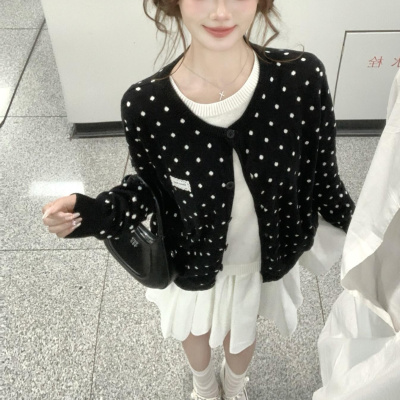 早秋黑色波点圆领假两件