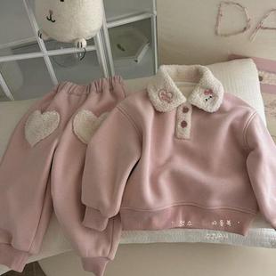 安阳童装女童新品2025深秋冬童装粉色爱心加绒两件套冬款卫衣洋气