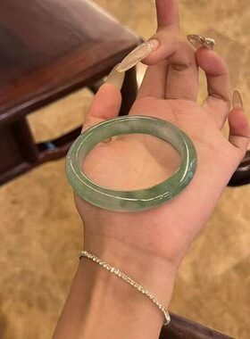 名佳怡高档首饰冰飘花翡翠色手镯女款新中式国风时尚百搭贵妃镯a3