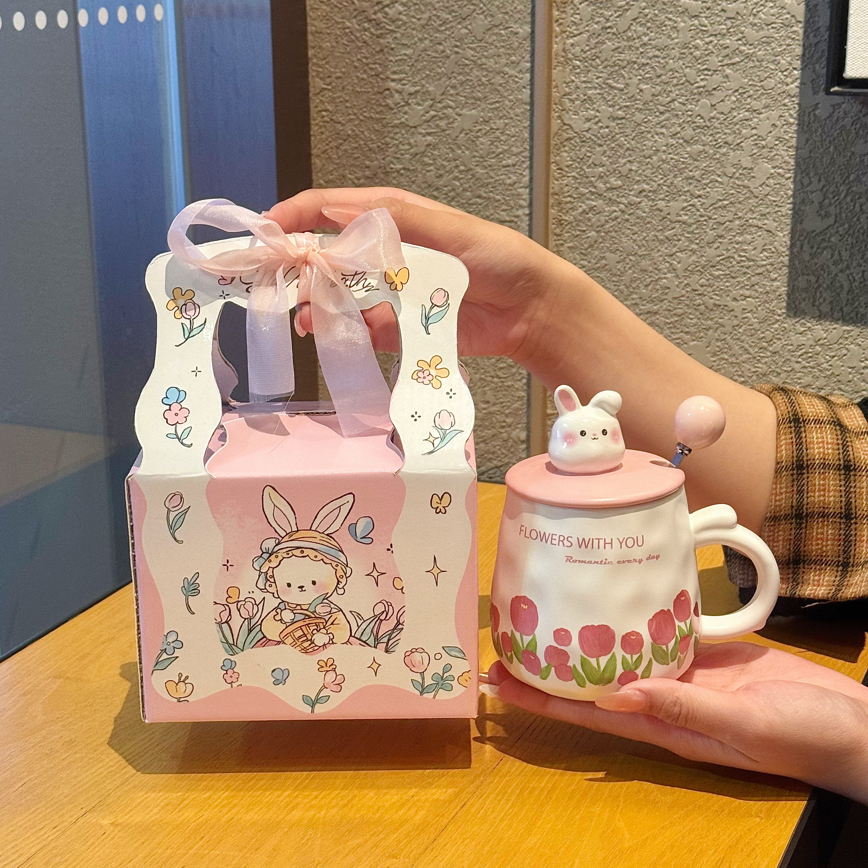 可爱花朵兔子陶瓷杯送礼装生日礼物女生高颜值ins杯子实用伴手礼
