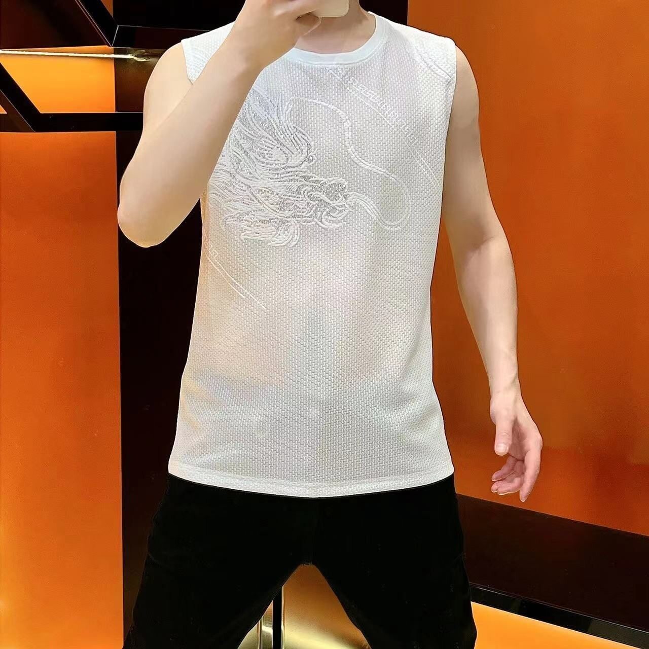 爆款时尚冰丝短袖T恤男士2026夏季新款潮流半袖青年男士背心高档