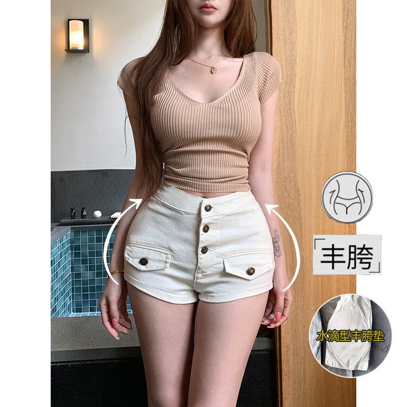 李李服饰气质纯欲丰胯牛仔短裤女2026年夏季新款多扣高腰靴裤