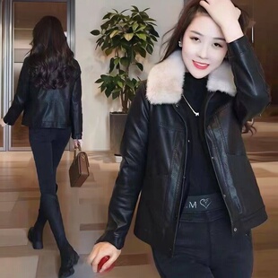 女士皮衣外套加绒加厚2025冬保暖防寒可拆卸毛领皮夹克机车服外套