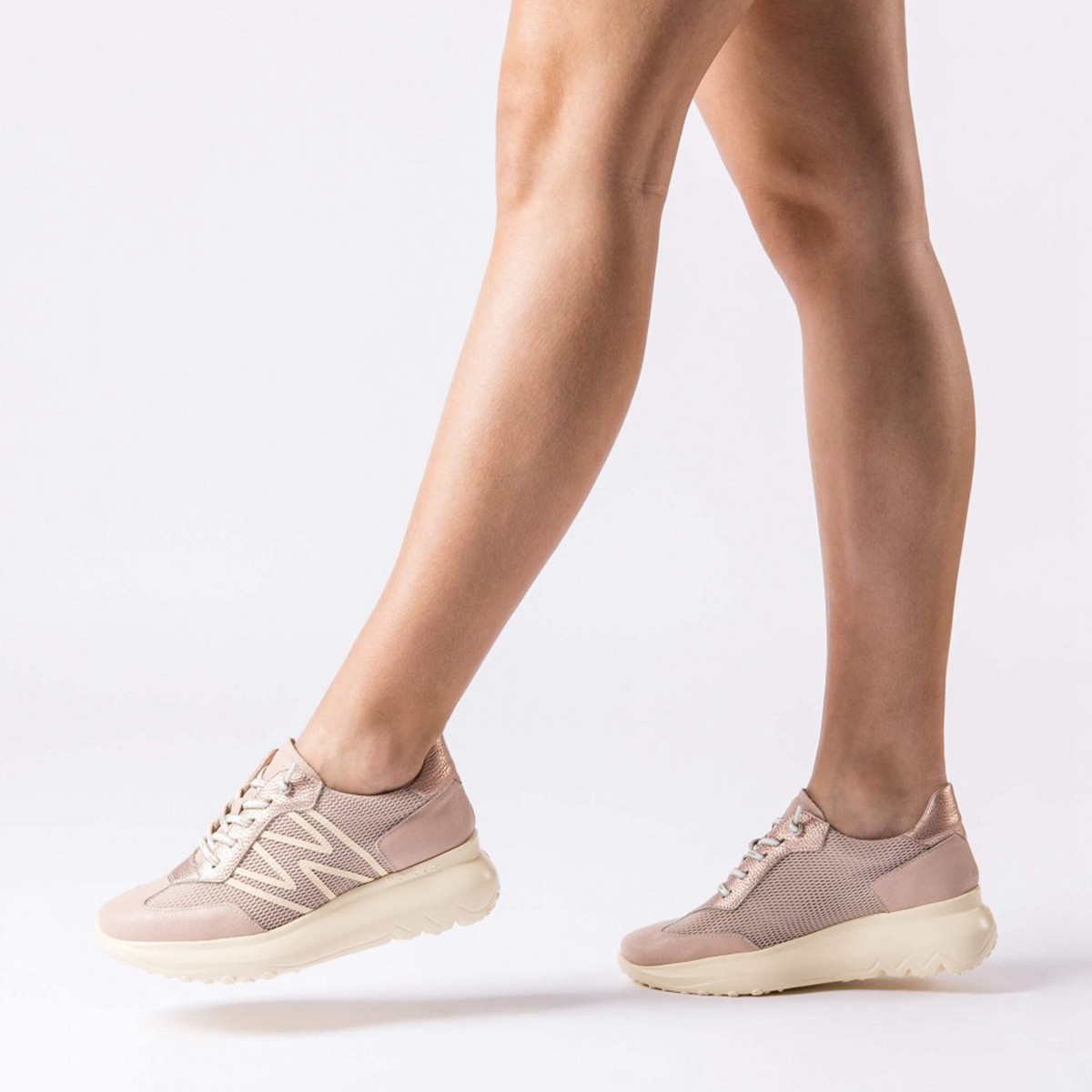 WONDERS超轻舒适拼接厚底休闲鞋