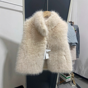 麻豆毛毛马甲女短款2025新款韩版爆款环保山羊绒背心仿皮草外套
