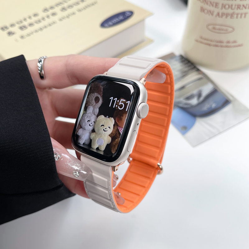 双色亲肤磁吸适用于苹果手表45mm硅胶运动表带applewatch6789腕带