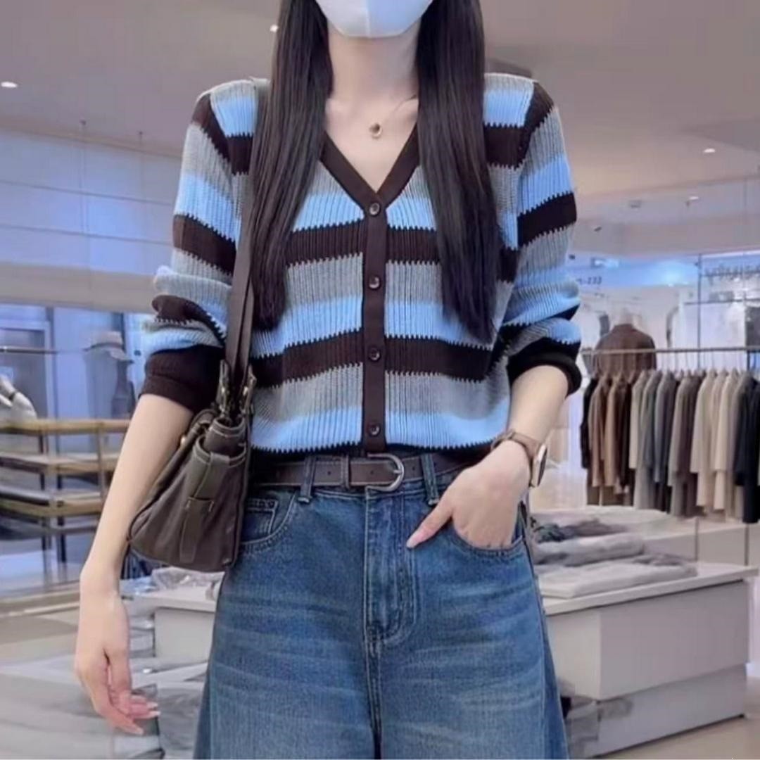 秋冬新款韩系蓝色条纹V领针织开衫毛衣宽松显瘦百搭上衣女a6
