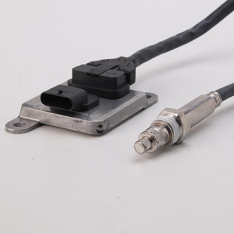 NOXSensorFuso扁5针平-黑接插件12V氮氧传感器5WK97200ML2392