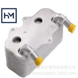 OE:5989070121适用欧宝/索亚特机油冷却器