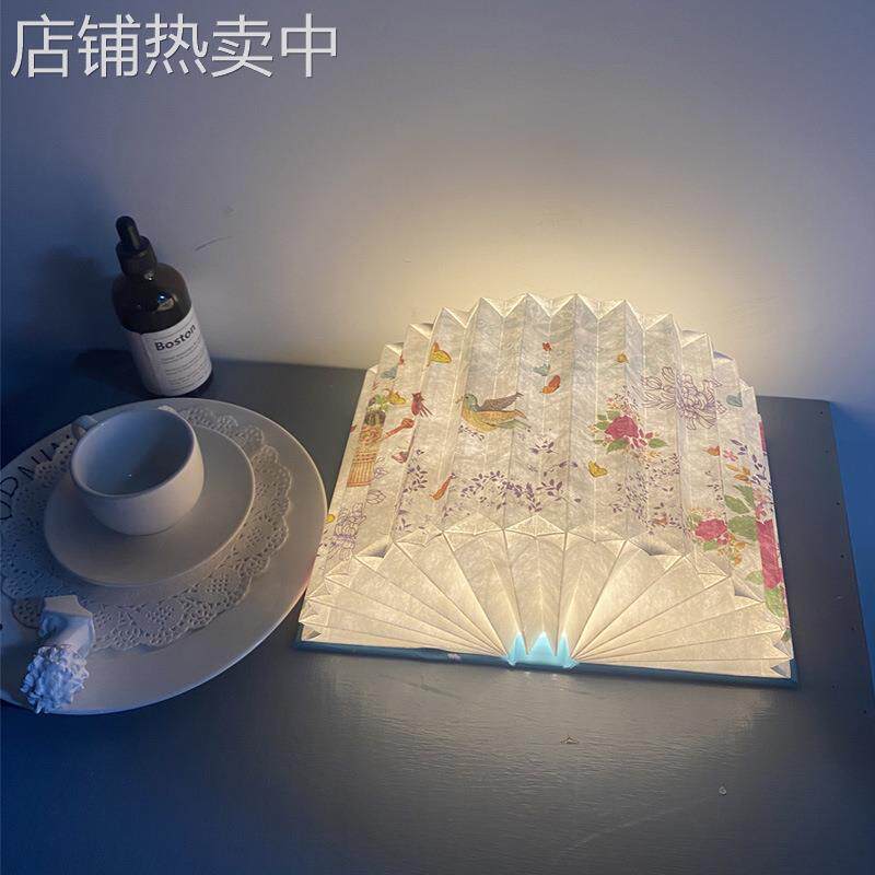 创意折叠书灯触摸发光氛围书本灯木制文创礼品小夜灯充电纸艺台灯