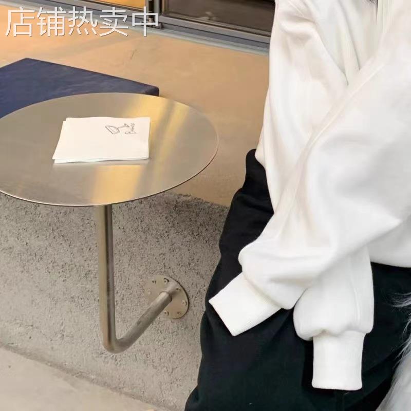 北欧靠墙壁装喜茶桌子现代简约奶茶店咖啡厅卡座壁挂式铁艺小圆桌