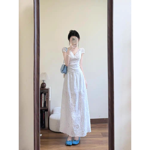 溺水三鱼法式蕾丝拼接白色连衣裙女夏小个子显瘦漂亮掐腰裙长裙