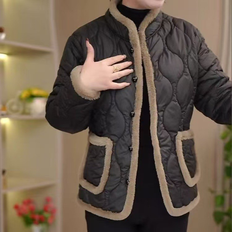 ~芸菲汇女装专卖店冬季妈妈棉袄女士款加绒加厚棉服中老年保暖a23