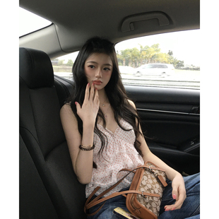 甜辣风波点印花吊带气质百搭V领木耳边花苞背心夏季辣妹小众上衣