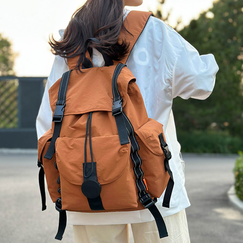 背包女2026新款高颜值旅行双肩包