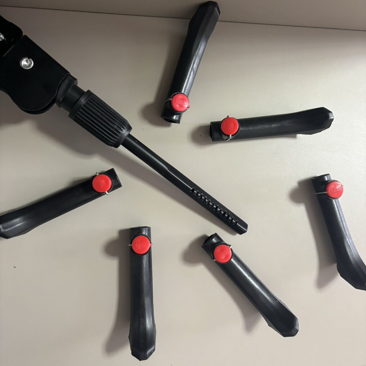 山地车脚撑可调节脚拖 塑料脚托可调节非通用款,自行车/骑行装备/零配件,骑行台,淘宝优惠券,粉丝福利购,淘宝优惠卷