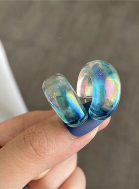 蓝色幻彩亚克力C形耳环女925银针渐变透明耳钉耳圈无耳洞夹耳饰潮