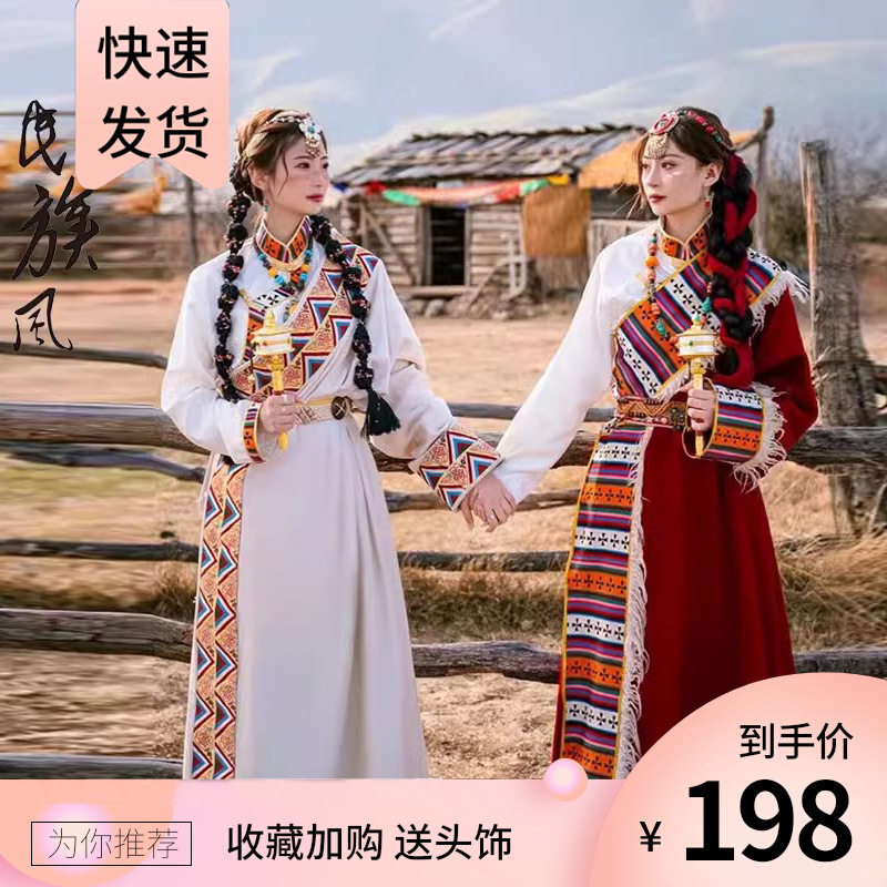 新款藏族服装女贵袍写真
