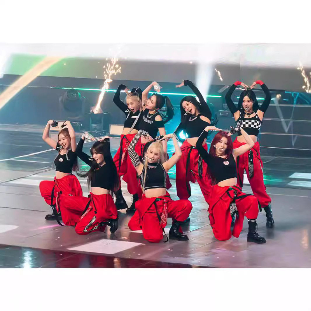 女团kepler同款爵士舞舞台演出服学生成人运动会韩国打歌街舞服装,女装/女士精品,民族服装/舞台装,淘宝优惠券,粉丝福利购,淘宝优惠卷