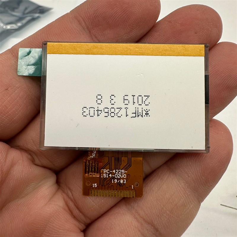 1.7寸12864 FSTN 有引脚定义 ST7567A SPI串口 全新原箱原件