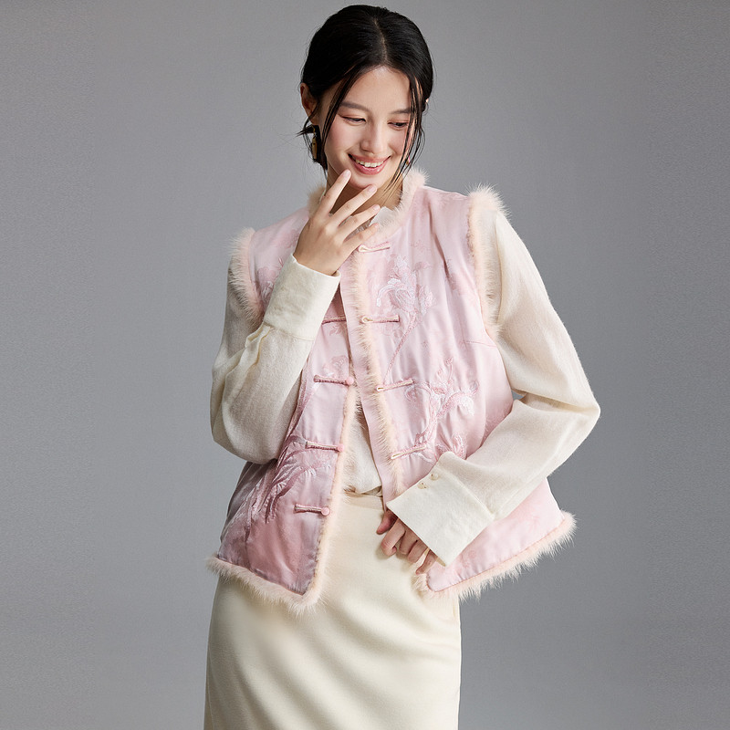 陌遇原创秋冬新款 水貂毛醋酸绣花盘扣马甲背心 新中式夹棉上衣