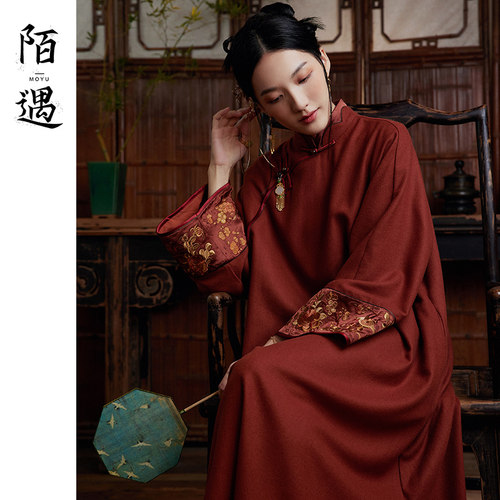 陌遇2025秋季新款中国风旗袍裙