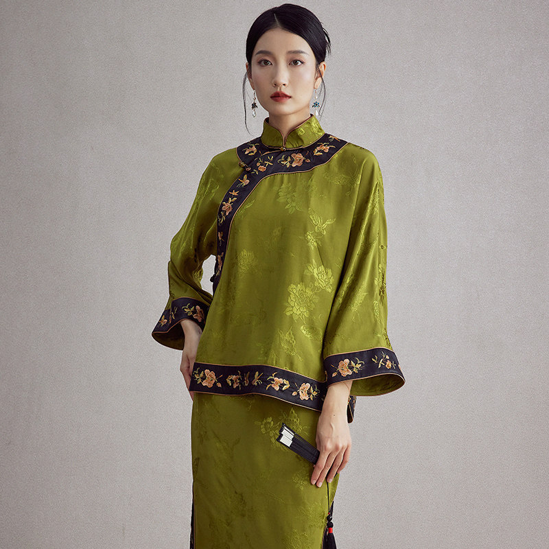 陌遇2025年春秋季新款传统民国风复古提花缎绣花斜襟唐装上衣日常