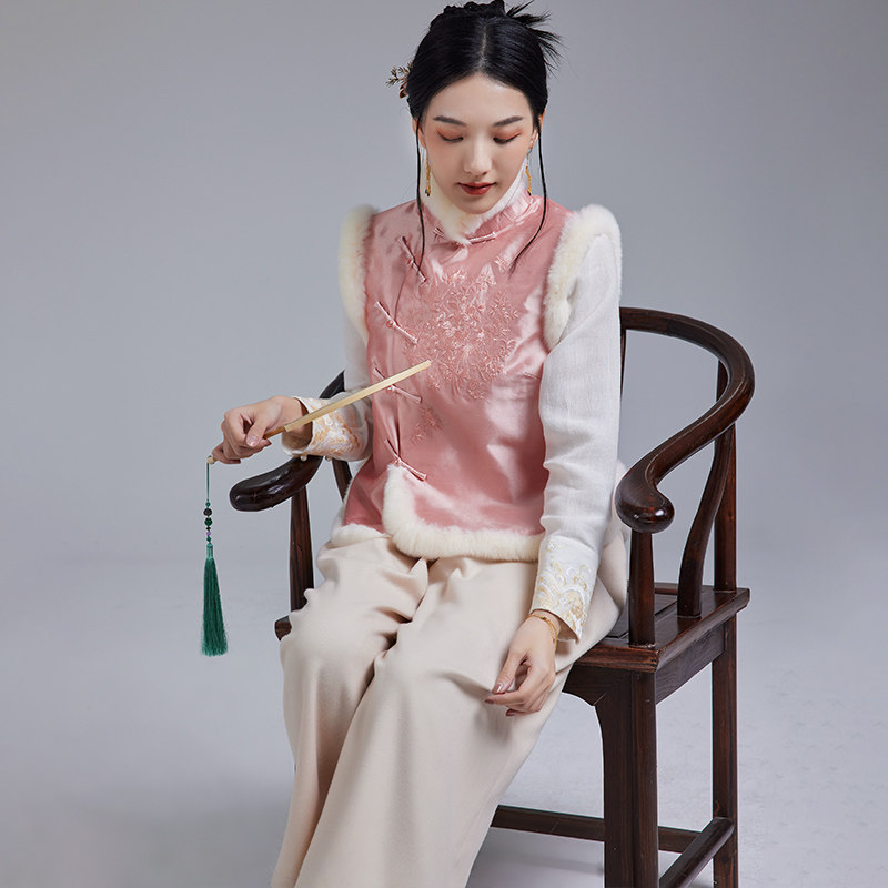 陌遇2025年冬季新款中国风小众设计唐装马甲上衣獭兔毛气质小棉袄,女装/女士精品,汉服半身裙,淘宝优惠券,粉丝福利购,淘宝优惠卷