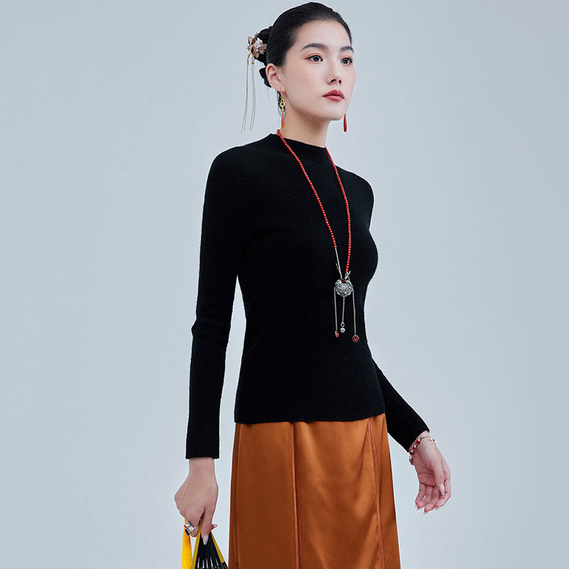 陌遇2025年秋冬新款女士羊绒衫圆领弹力打底衫通勤保暖针织羊毛衣