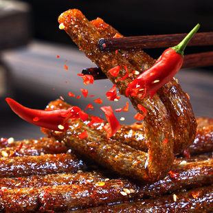 三湘世家180g大长筋辣条香辣魔鬼辣网红爆款校园零食小时候的味道