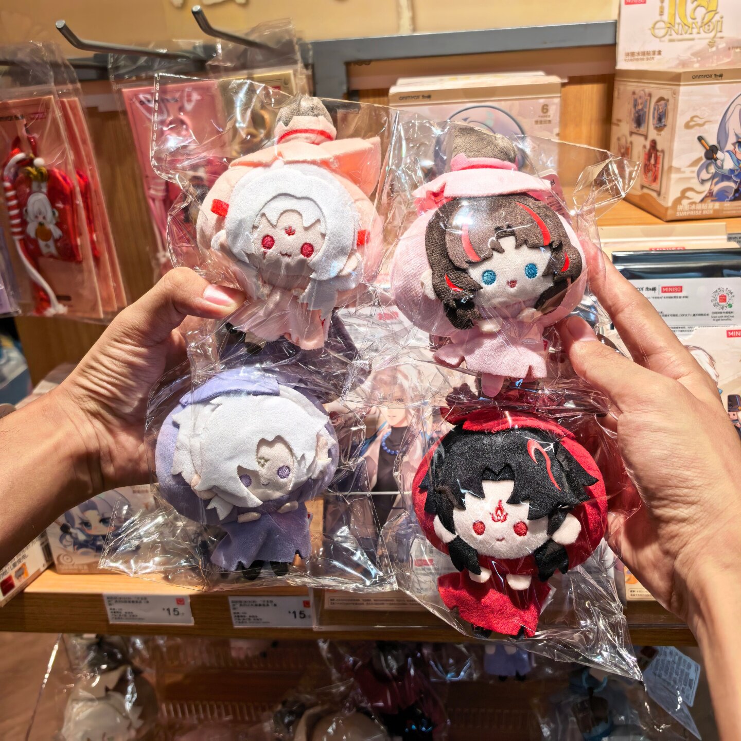 MINISO阴阳师平安拾光帚神套皮拉伸毛绒挂件名创优品