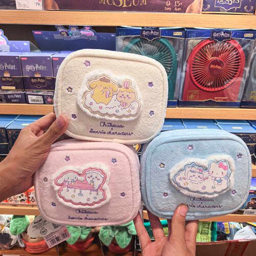名创优品chiikawa三丽鸥联名系列方形毛绒化妆包乌萨奇小八MINISO
