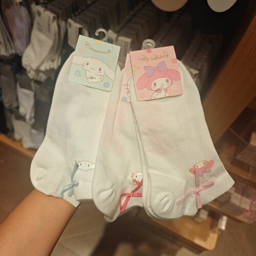 MINISO三丽鸥家族春日花语两双装蝴蝶结短袜美乐蒂凯蒂猫名创优品