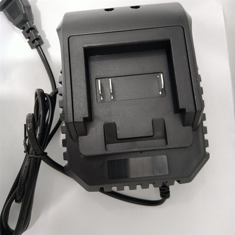 芝浦龙韵电动扳手锂电池充电器角磨机电锤电圆锯吹风机风炮大容量